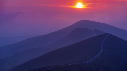 大脊山，英格兰峰区国家公园 (© John Finney Photography/Moment/Getty Images)