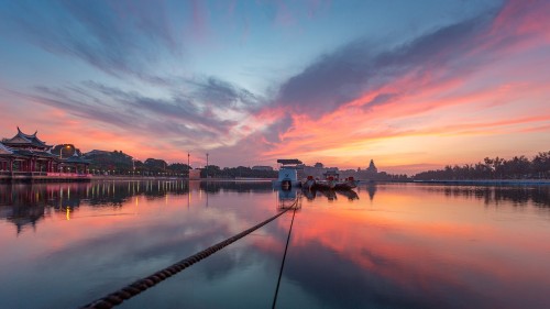 龙舟池日出，集美区，厦门，中国 (© outcast85/Getty images)